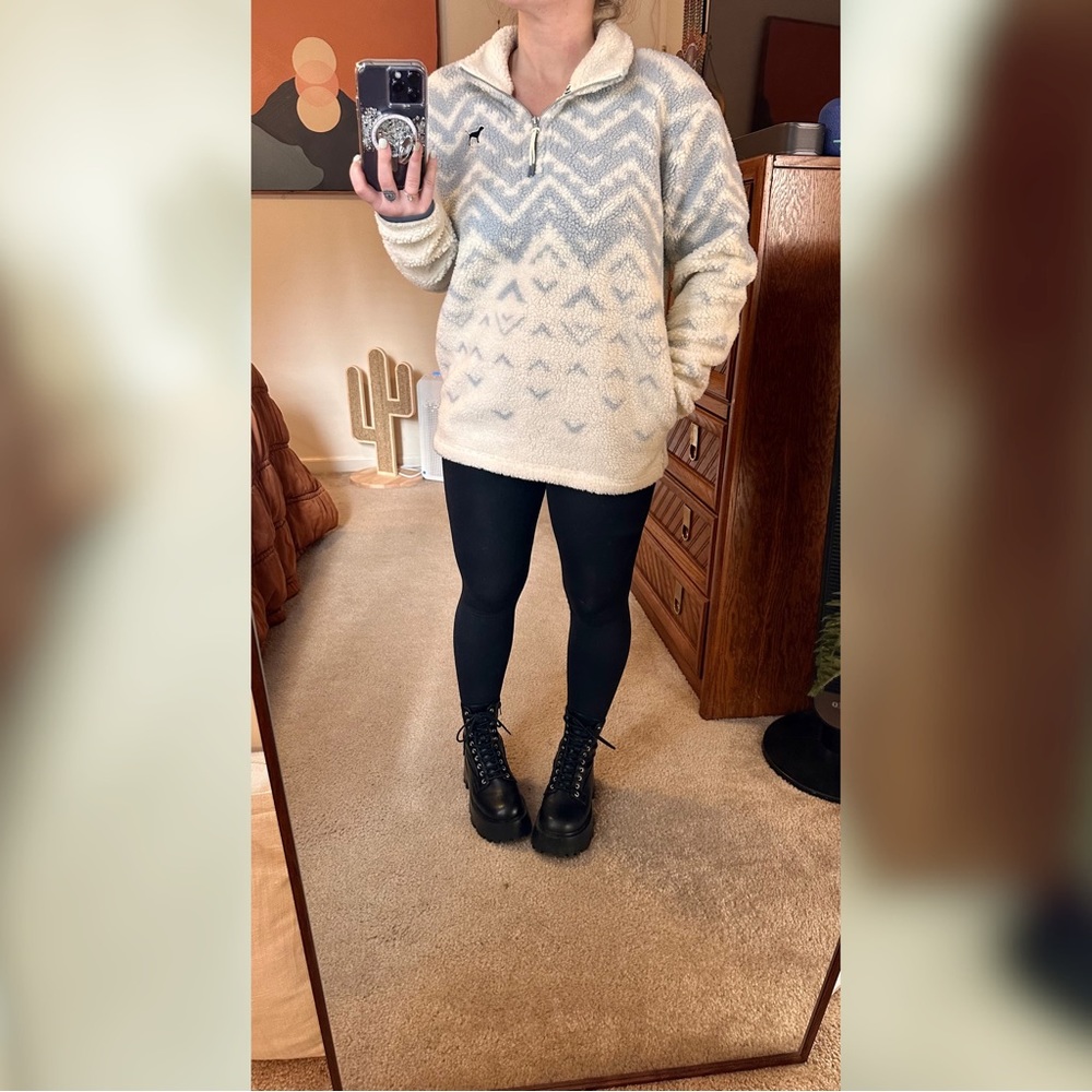 PINK By VS Sherpa Pullover Size XS